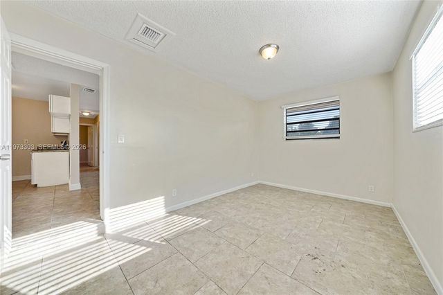 4721 NW 12th St, Lauderhill, FL 33313