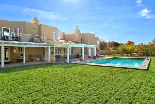 3620 Mateo Prado NW, Albuquerque, NM 87107