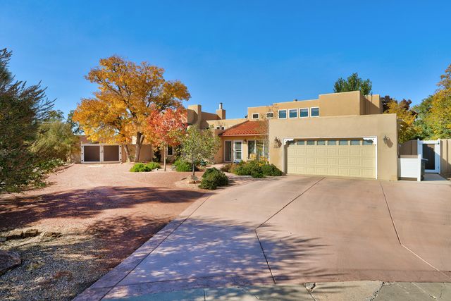 3620 Mateo Prado NW, Albuquerque, NM 87107