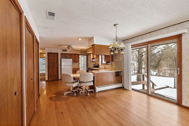 1040 Beau Brummel Court, Sleepy Hollow, IL 60118