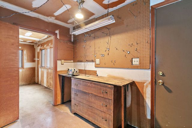 1040 Beau Brummel Court, Sleepy Hollow, IL 60118