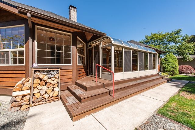 250 Vista View Drive, Sequim, WA 98382