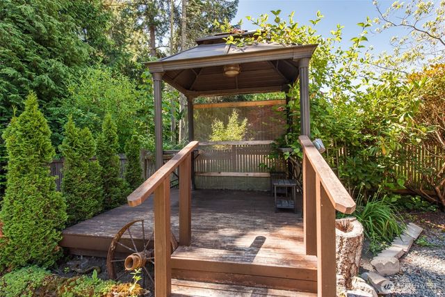 250 Vista View Drive, Sequim, WA 98382