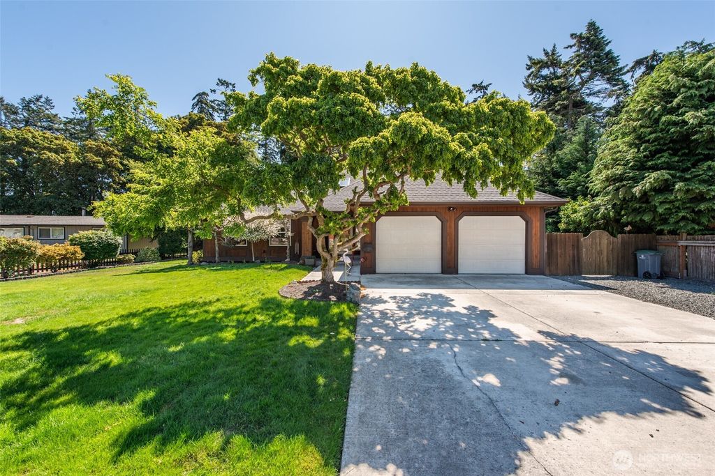 250 Vista View Drive, Sequim, WA 98382