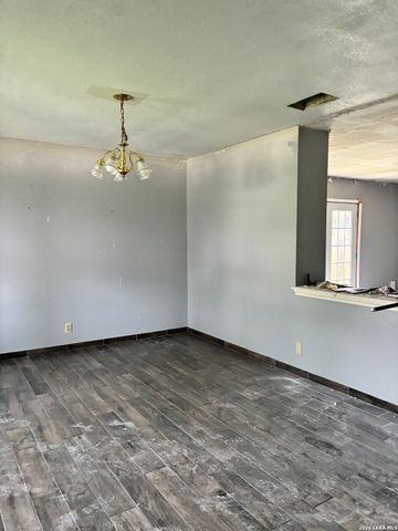 1803 S ELLISON DR, San Antonio, TX 78245