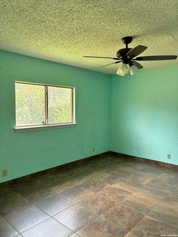 1803 S ELLISON DR, San Antonio, TX 78245