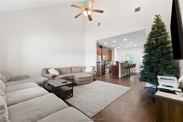 4332 Culpepper Drive, Bryan, TX 77801