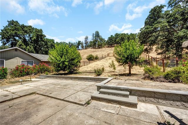19650 Mountain Meadow N, Hidden Valley Lake, CA 95467