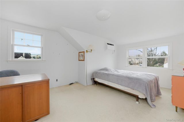 66 Woods Avenue, Malverne, NY 11565