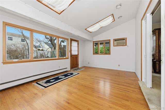 66 Woods Avenue, Malverne, NY 11565