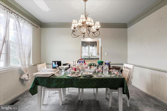 19 BARREL HORSE DR, Charles Town, WV 25414