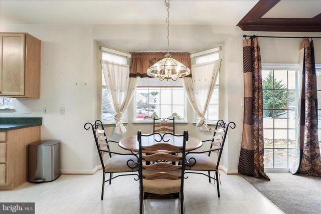 19 BARREL HORSE DR, Charles Town, WV 25414