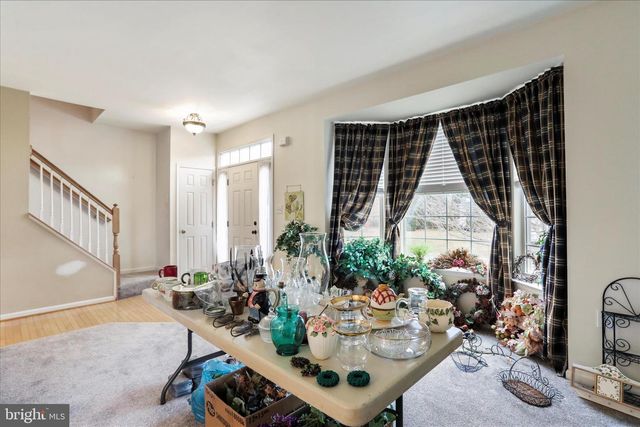 19 BARREL HORSE DR, Charles Town, WV 25414