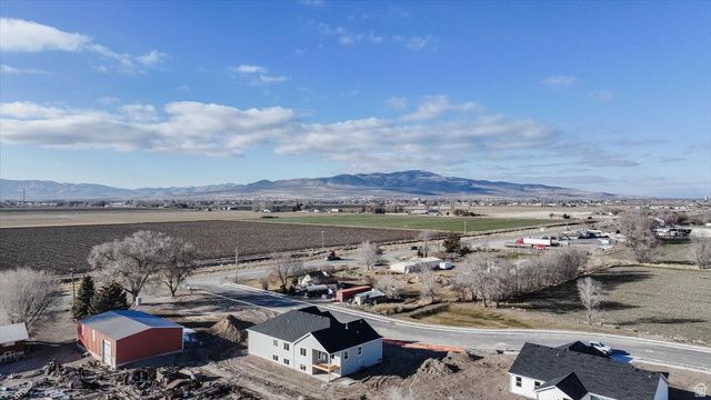 5161 W 10100 N, Elwood, UT 84337