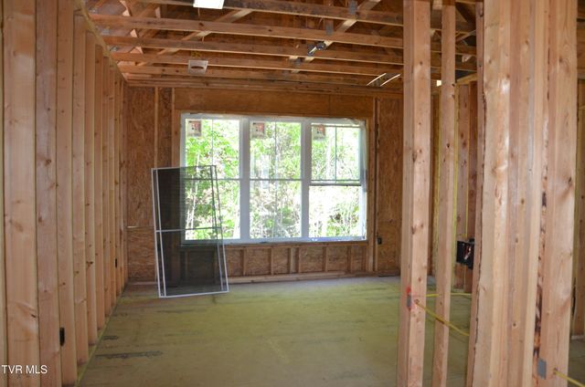 2354 Edinburgh Channel Road, Kingsport, TN 37664