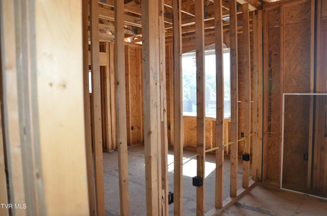 2354 Edinburgh Channel Road, Kingsport, TN 37664