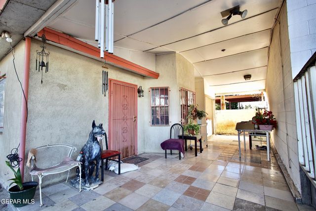 109 5th Street SE, Fabens, TX 79838