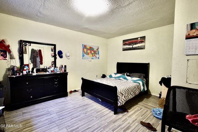 109 5th Street SE, Fabens, TX 79838