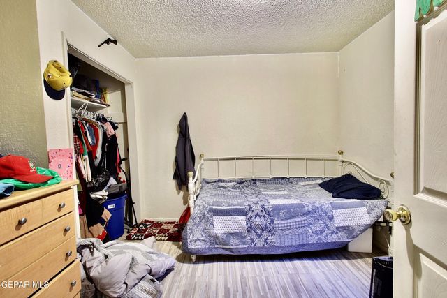 109 5th Street SE, Fabens, TX 79838