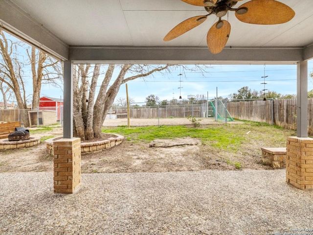 6608 WOODBELL, Live Oak, TX 78233