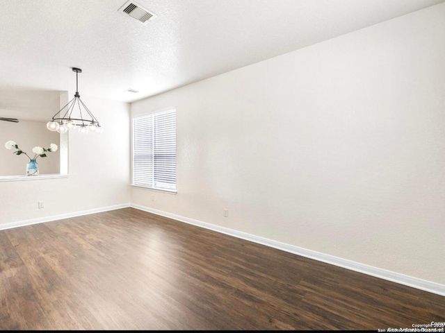 6608 WOODBELL, Live Oak, TX 78233