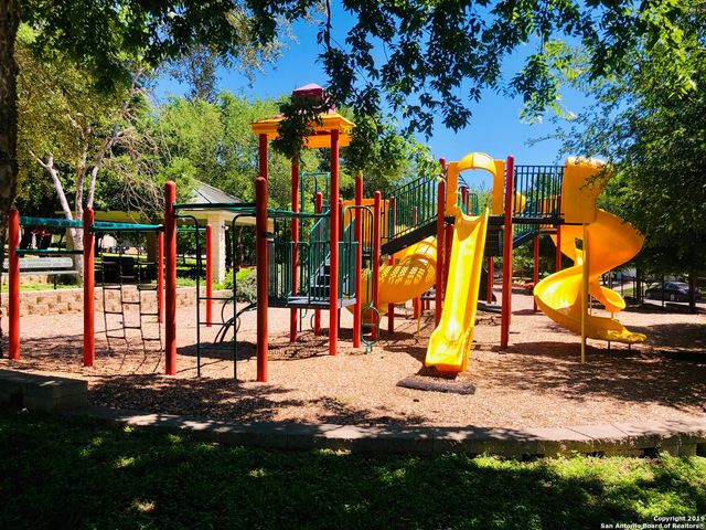 6608 WOODBELL, Live Oak, TX 78233