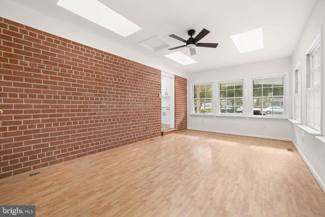9002 TEDDY RAE CT, Springfield, VA 22152