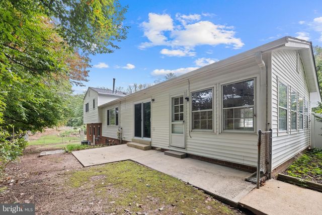 9002 TEDDY RAE CT, Springfield, VA 22152