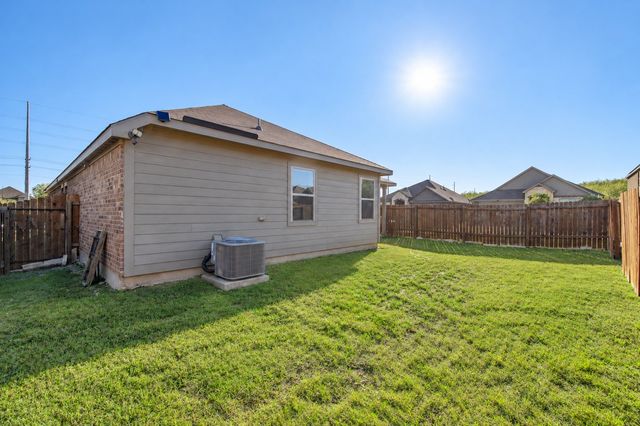 717 Lansman Trail, Denton, TX 76207
