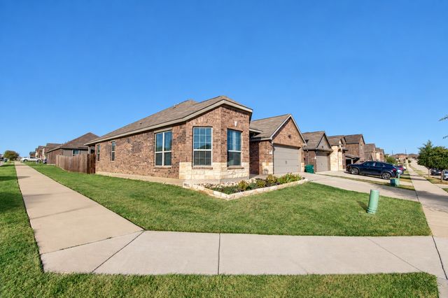 717 Lansman Trail, Denton, TX 76207