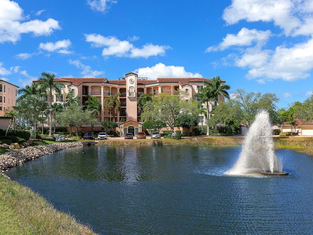 5420 EAGLES POINT CIRCLE 106, Sarasota, FL 34231