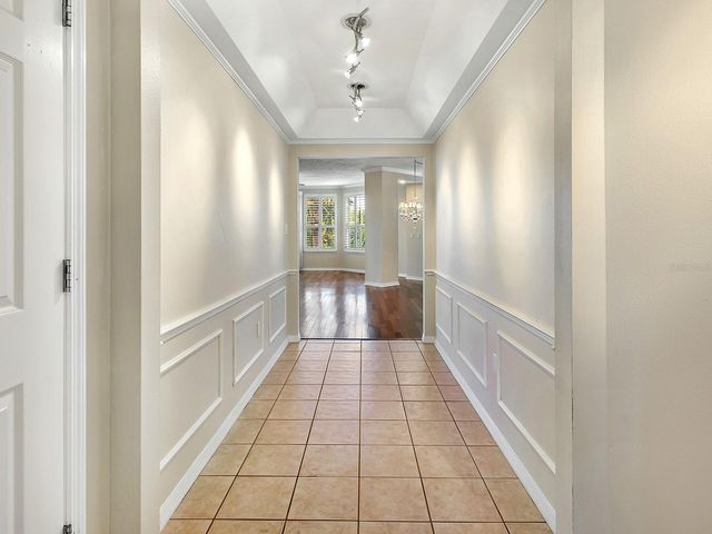 5420 EAGLES POINT CIRCLE 106, Sarasota, FL 34231