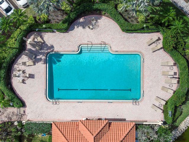 5420 EAGLES POINT CIRCLE 106, Sarasota, FL 34231