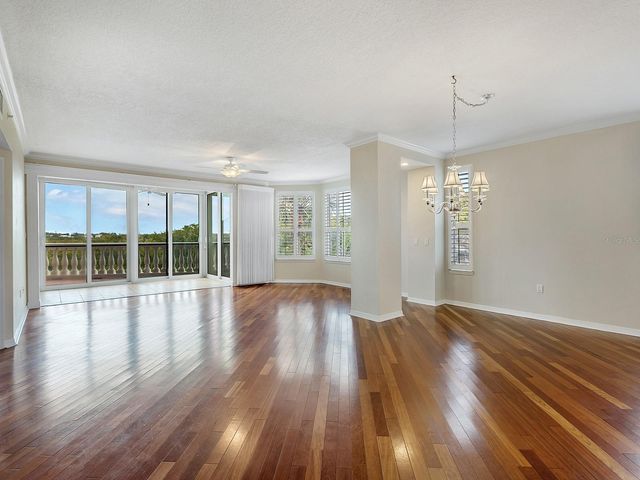 5420 EAGLES POINT CIRCLE 106, Sarasota, FL 34231