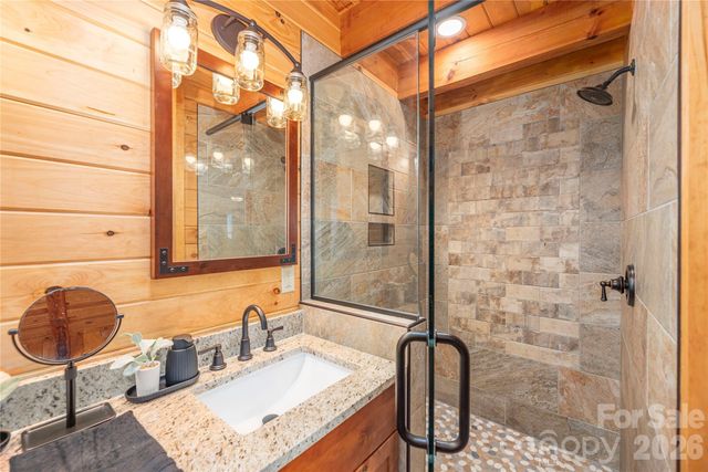 706 Ramble Lane, Canton, NC 28716