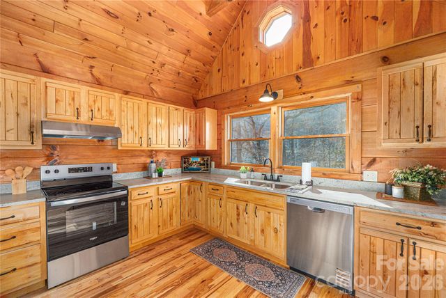 706 Ramble Lane, Canton, NC 28716