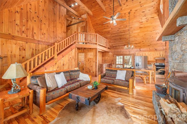 706 Ramble Lane, Canton, NC 28716