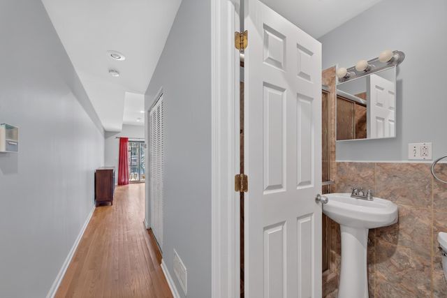 4007 S CALUMET Boulevard 2S, Chicago, IL 60653