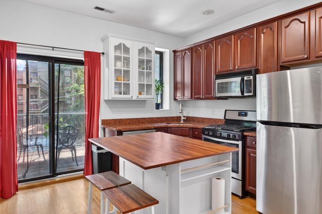 4007 S CALUMET Boulevard 2S, Chicago, IL 60653