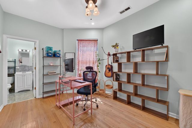 4007 S CALUMET Boulevard 2S, Chicago, IL 60653