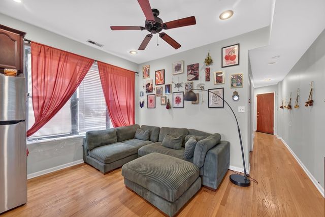 4007 S CALUMET Boulevard 2S, Chicago, IL 60653