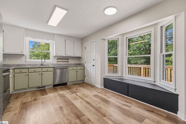 323 Pinonwood Drive, Simpsonville, SC 29680