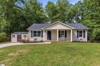 323 Pinonwood Drive, Simpsonville, SC 29680