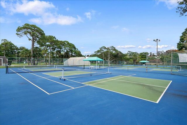 2108 21st Lane, Palm Beach Gardens, FL 33418