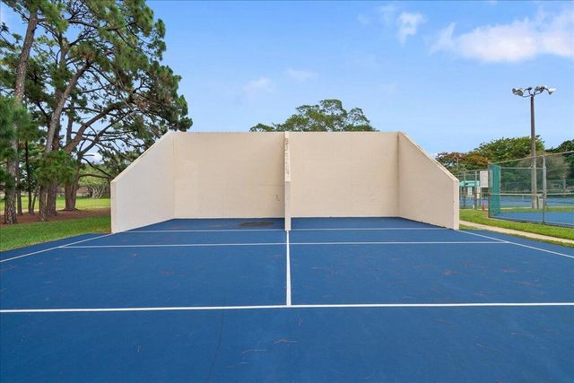2108 21st Lane, Palm Beach Gardens, FL 33418