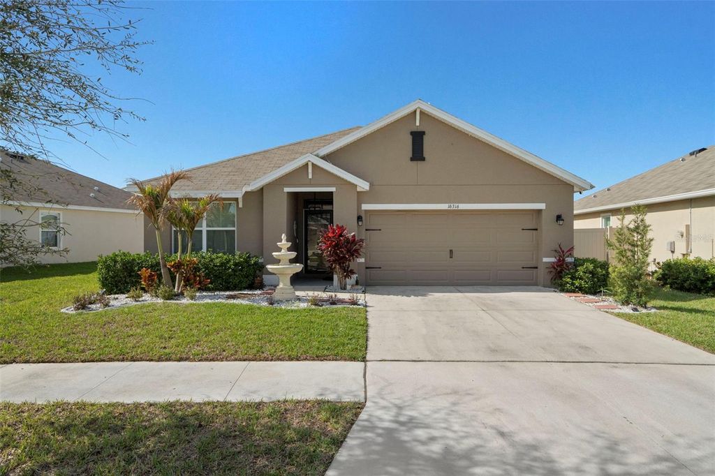 Image 1 of property listing at 16316 LITTLE GARDEN DRIVE, Wimauma, FL 33598