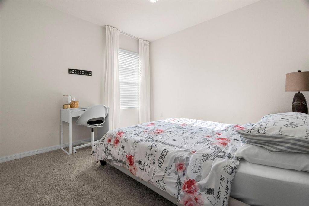 Image 17 of property listing at 16316 LITTLE GARDEN DRIVE, Wimauma, FL 33598