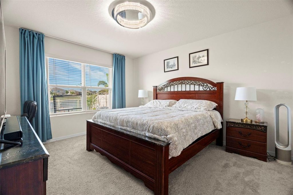 Image 20 of property listing at 16316 LITTLE GARDEN DRIVE, Wimauma, FL 33598