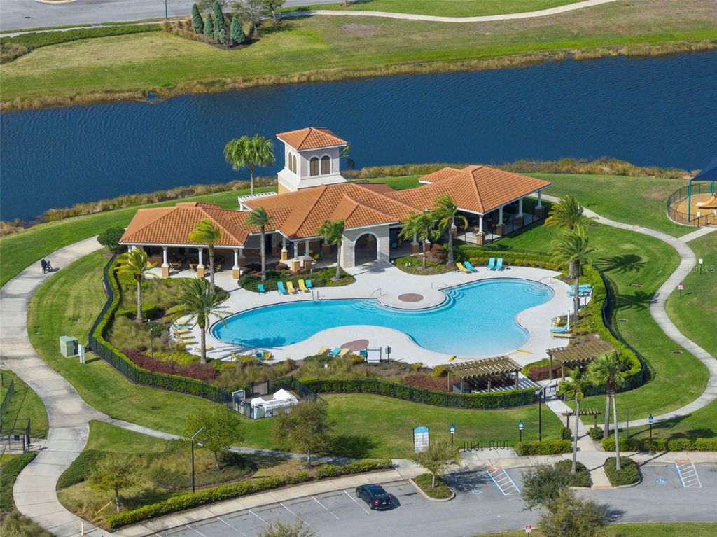 Image 27 of property listing at 16316 LITTLE GARDEN DRIVE, Wimauma, FL 33598