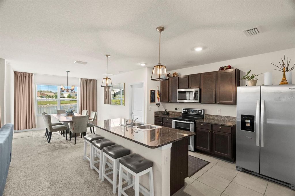 Image 7 of property listing at 16316 LITTLE GARDEN DRIVE, Wimauma, FL 33598